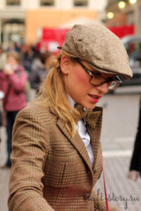 gatsby and glasses